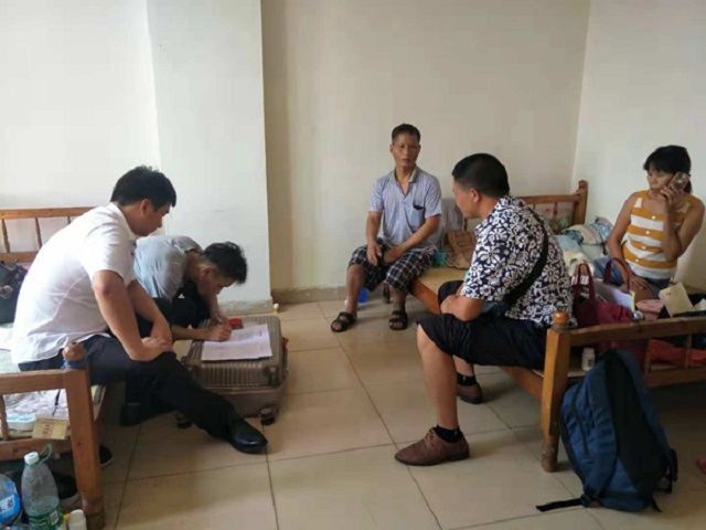 盈江县开展辍学学生“国庆”劝返专项行动1