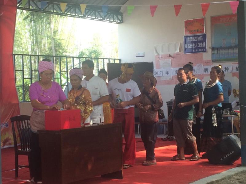 3A3307E47F90A9AFA09A122EB9CA61E2