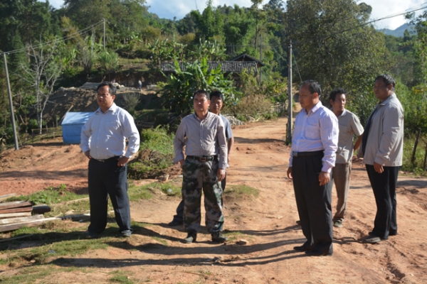 领导照片 318.jpg