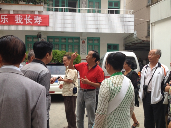 感受大山情怀 向保山市老年大学取经1.jpg