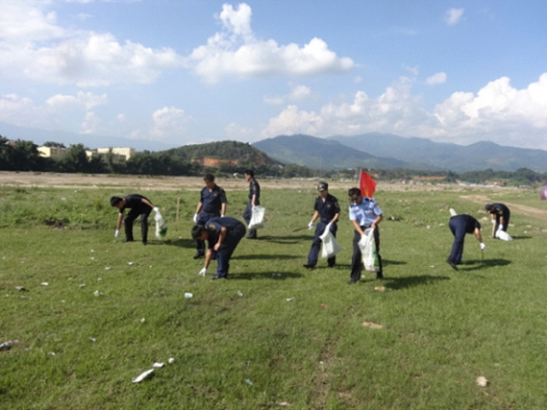 “关爱自然，爱护大盈江”环保活动 1.jpg