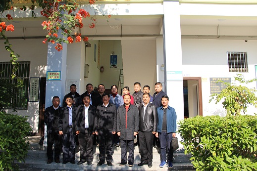 2春节慰问暖人心 劳模精神正能量