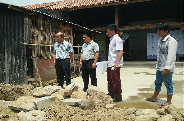 州政协副主席管国照深入盏西镇调研脱贫攻坚工作1