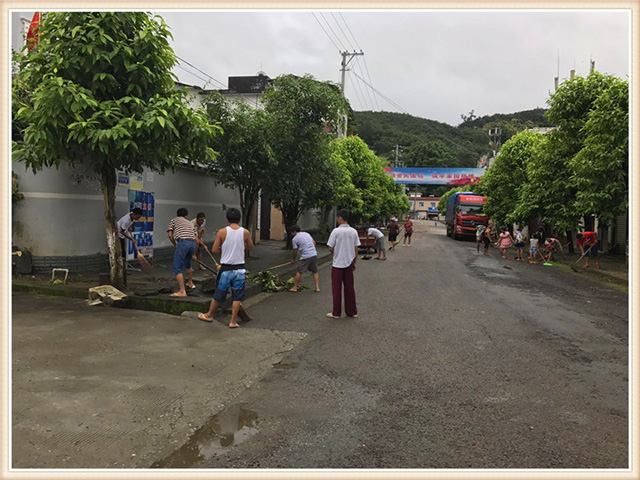 那邦镇开展提升人居环境 预防疟疾登革热卫生大整治活动