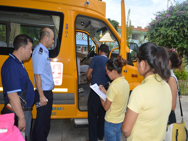 盈江县开展校车安全联合专项检查