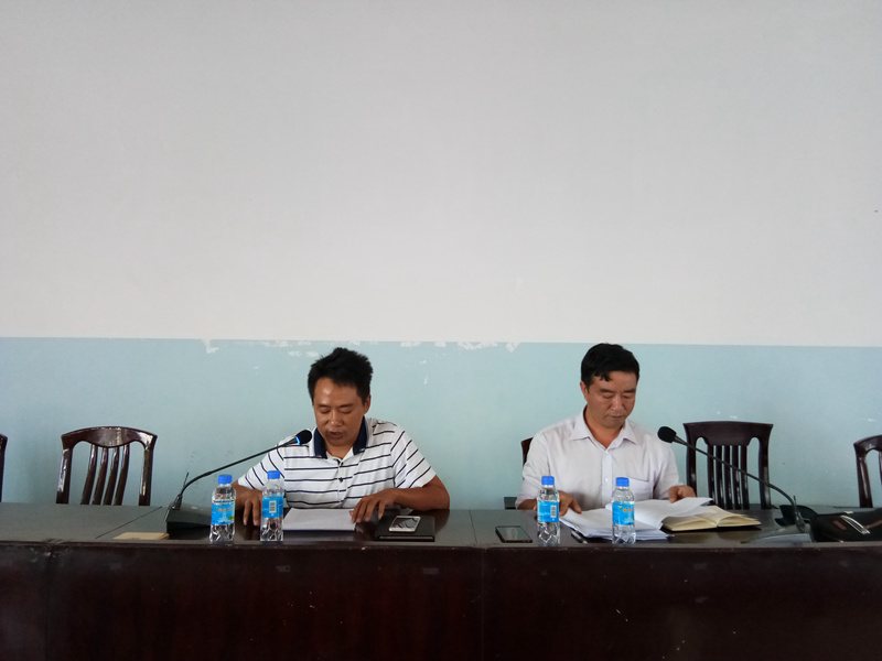 盈江县教育局召开2017年职称申报培训会