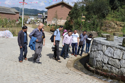 美丽乡村建设，人人有责——省地质调查局领导到勐弄乡开展调研活动1