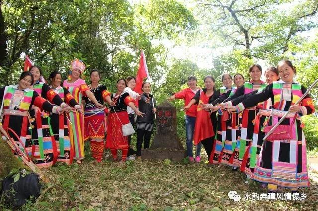 巾帼走边关，边境线上一条靓丽的风景线2