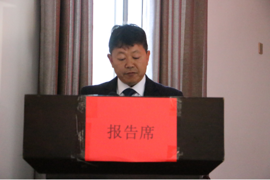 卡场镇第十三届人民代表大会第二次会议顺利召开4