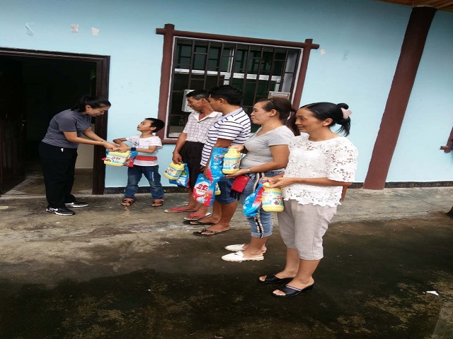 共建美丽乡村，共享美好生活——那邦镇开展村寨环境卫生大评比活动 (3)