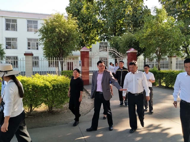 州政府指导盈江全国中小学校责任督学挂牌督导创新县建设工作3