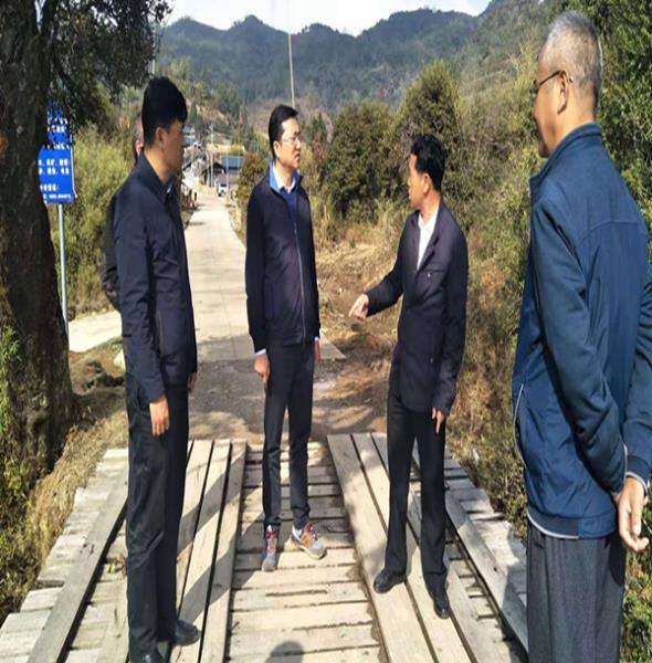 德宏州李副州长到盈江县调研农村公路工作进展情况