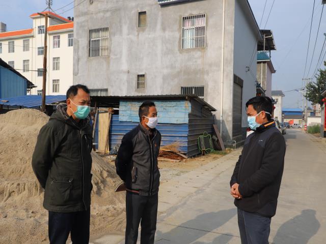 4.在金塔小区了解疫情防控措施