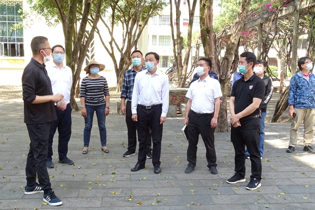 州政府调研盈江疫情防控和开学准备工作