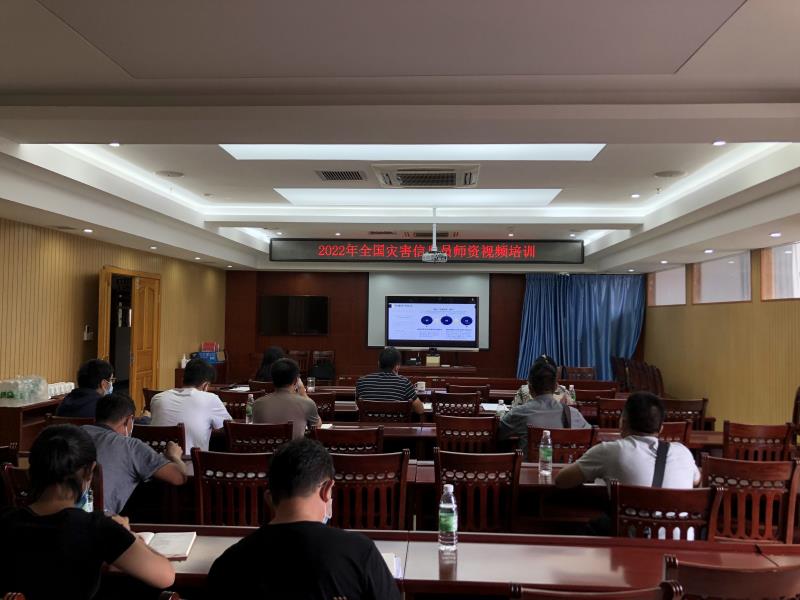 71c7380f9551efe5469404abd5ec565