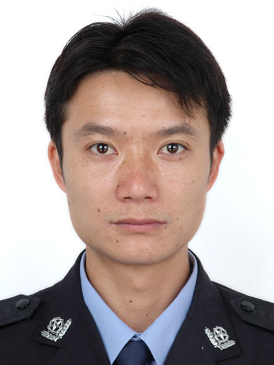 盈江县公安局党委委员、副局长（一级警长）