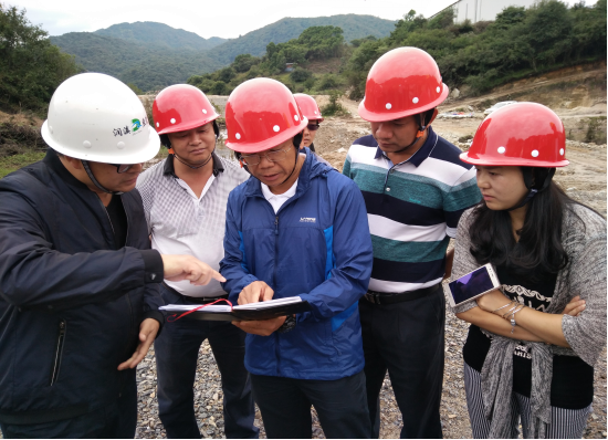省水利厅张天明总工程师一行检查组到德宏州开展水库工程建设检查